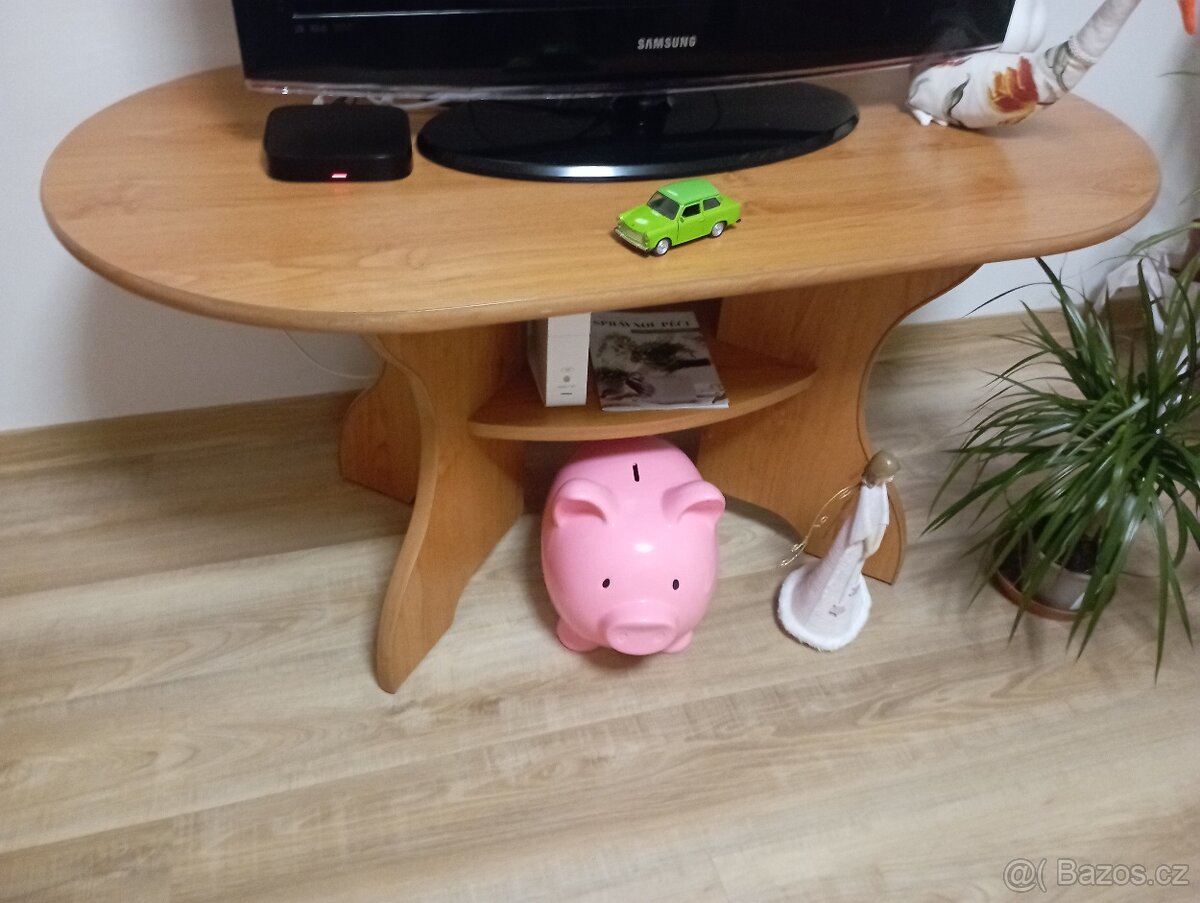 Obývací stena