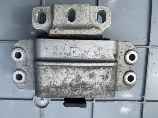Silentblok převodovky Škoda 1K0 199 555 M