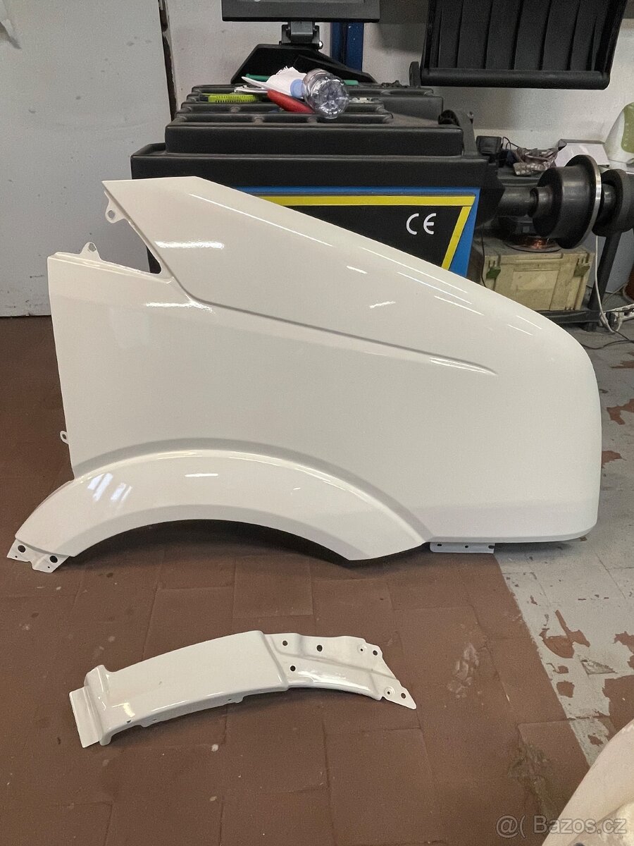 Vw Crafter přední pravý blatník