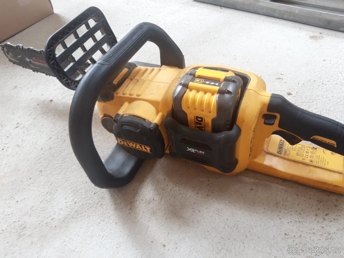Prodám DEWALT akú pila