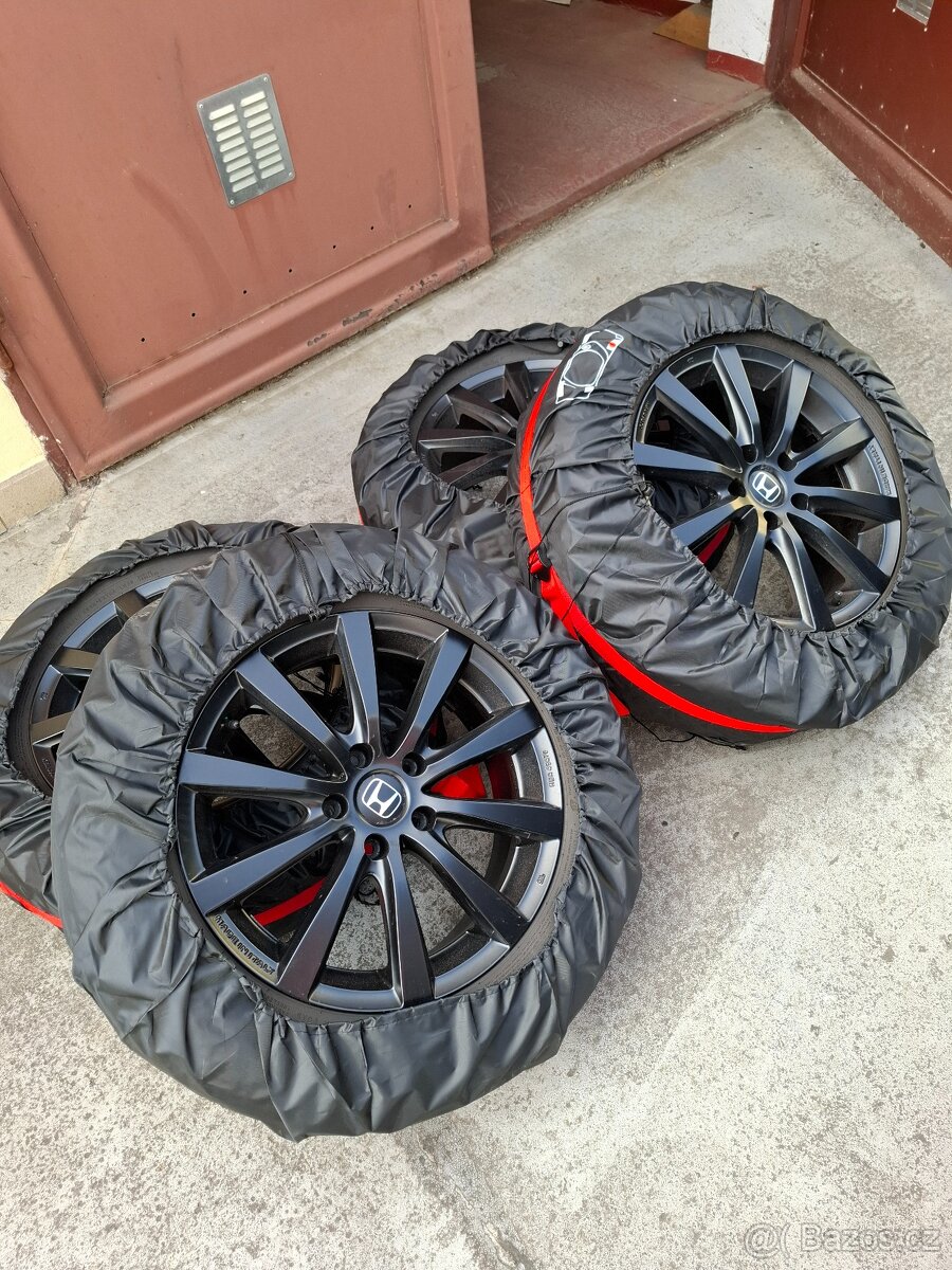 Alu disky Honda CRV + zimní pneu R17