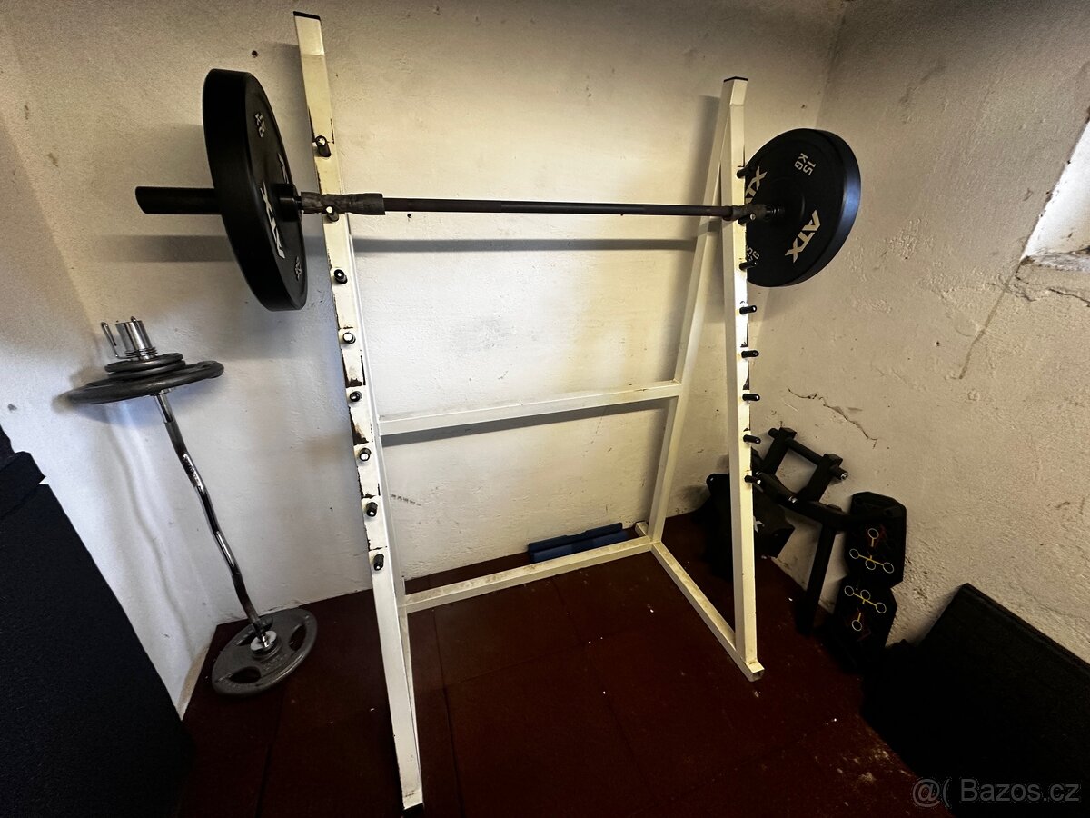 Fitness vybavení (stojan, EZ, osa, závaží, + stojan, bradla)