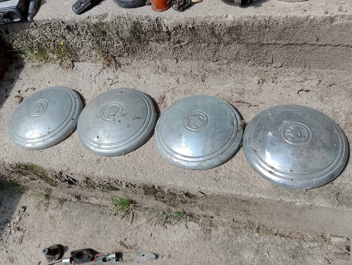 Poklice na Škoda 100l, 110l, 1000mb