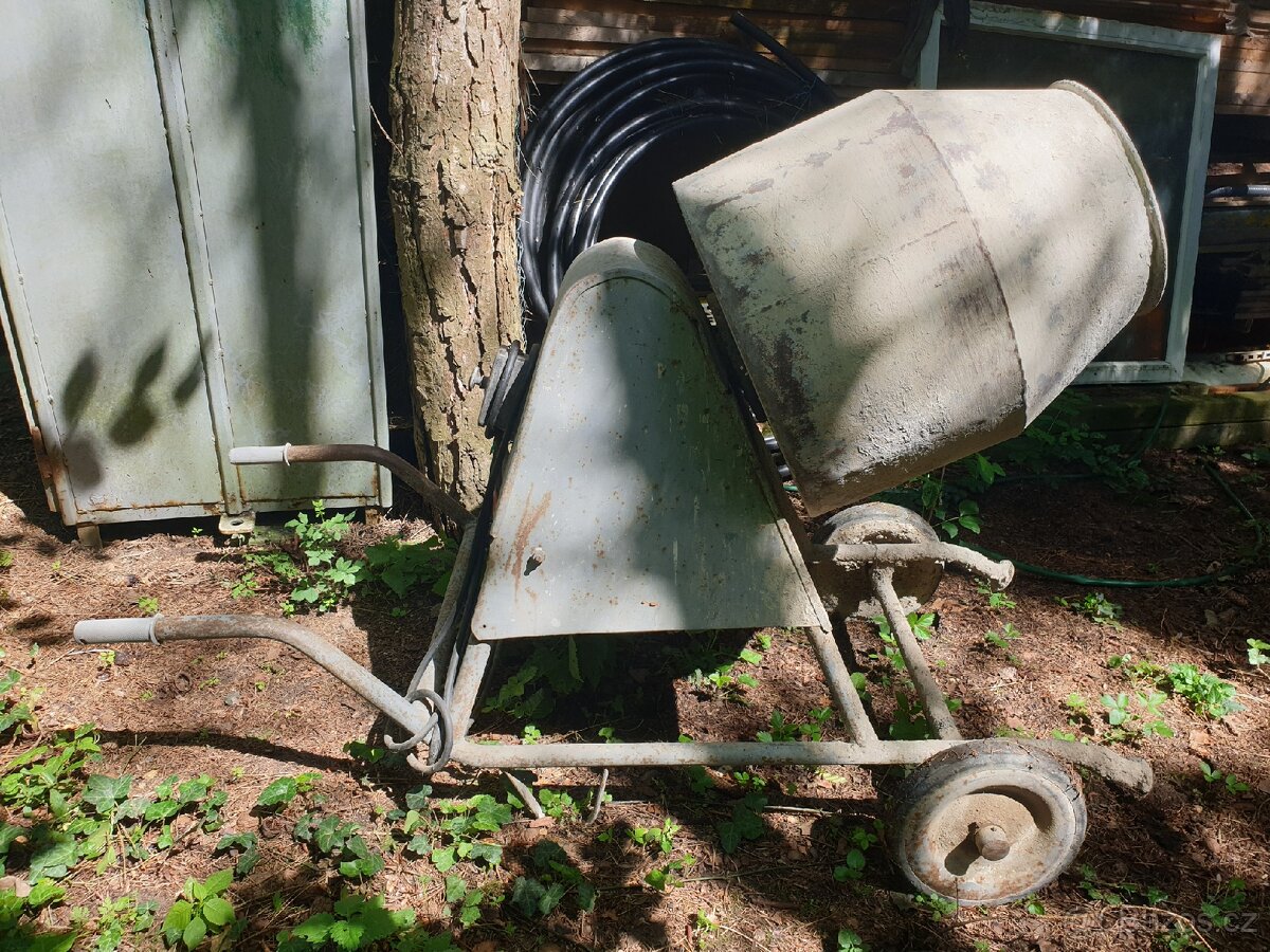 Stavební míchačka