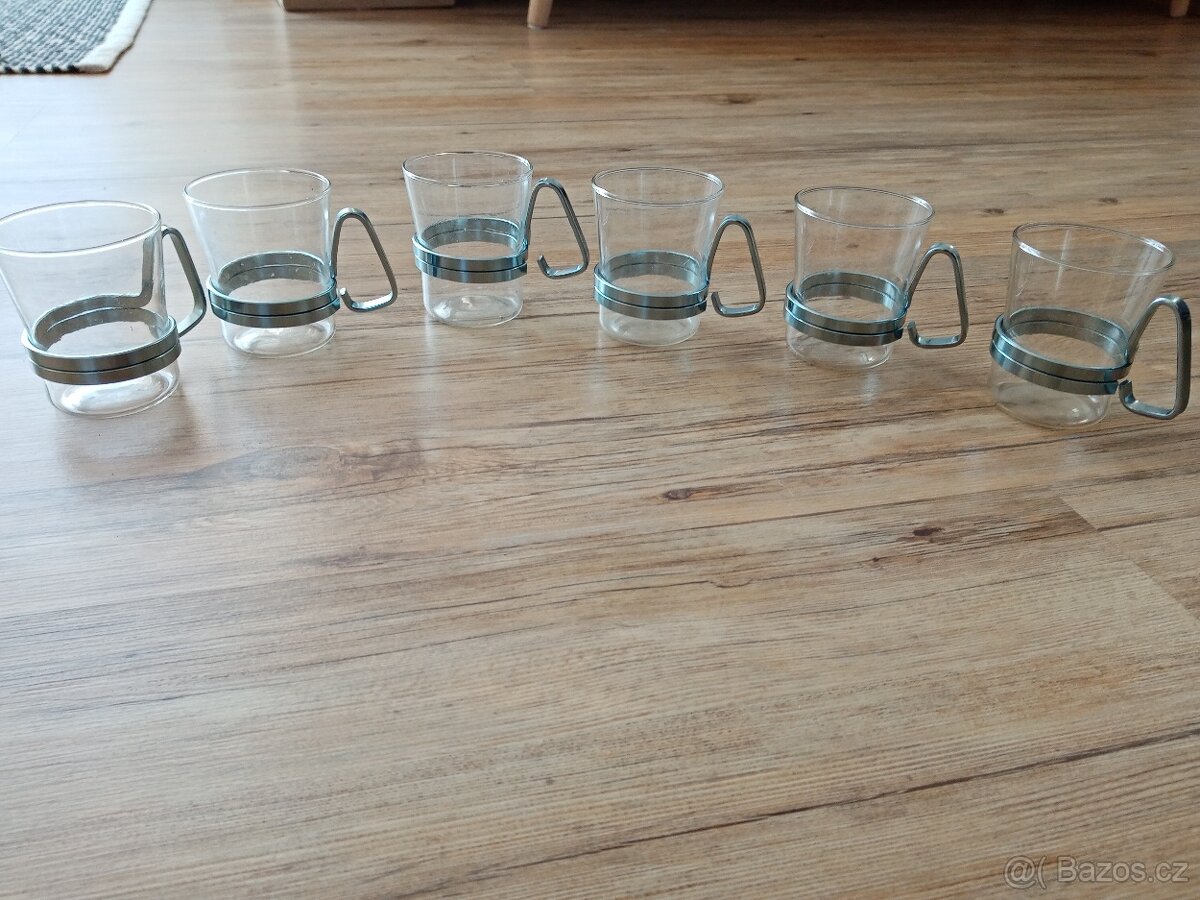 Retro skleněné šálky