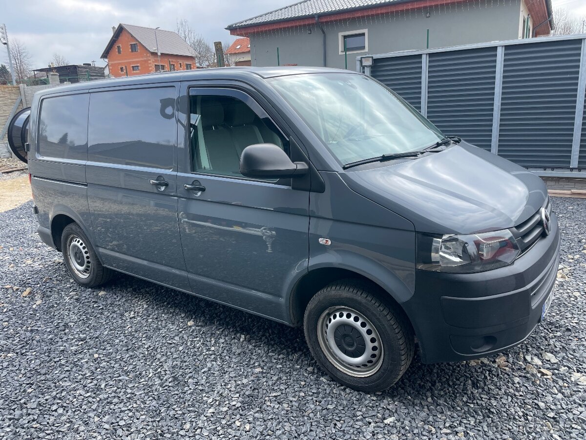 VW T5 TRANSPORTER 2.0 TDI 75KW NOVÉ ROZVODY