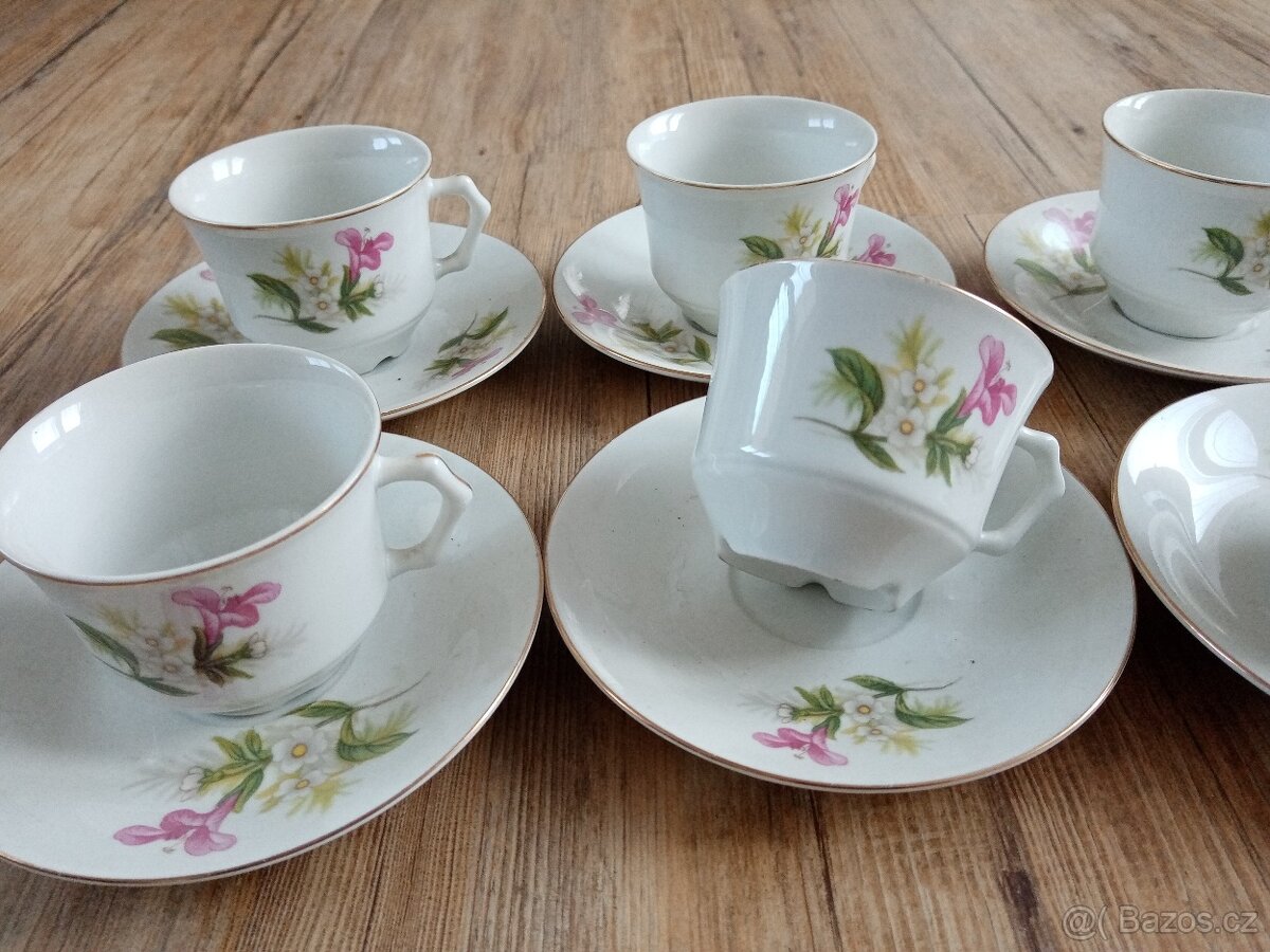 Šálky s podšálky