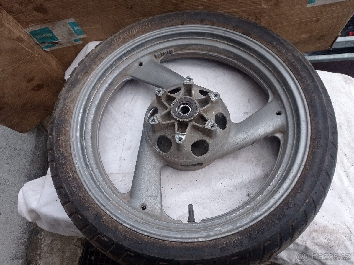 Yamaha XJ 600 Zadní kolo