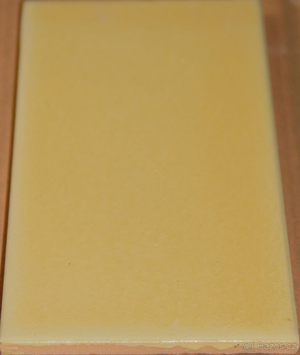 Keramické dlaždice retro 20x10 cm pískové barvy