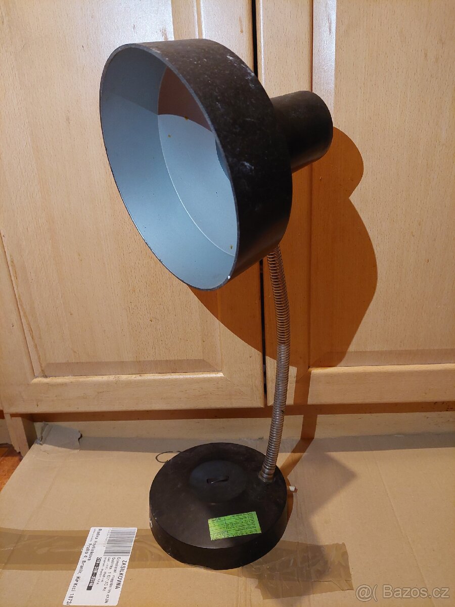 Retro stolní lampa