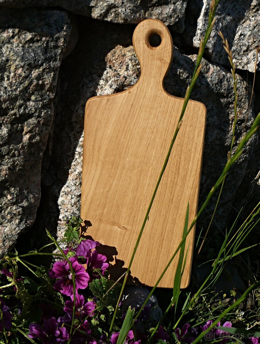 Dubové masivní prkénko "Klasik"