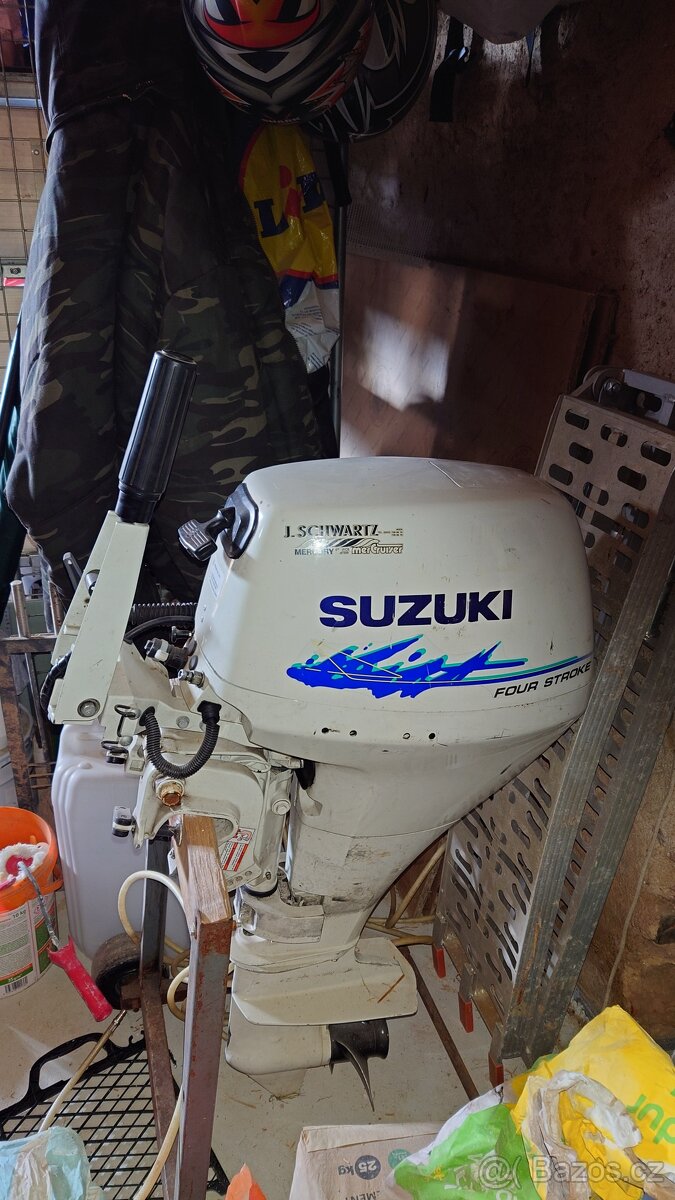 Zodiac MK2 4,2m + motor 20HP 4t Suzuki