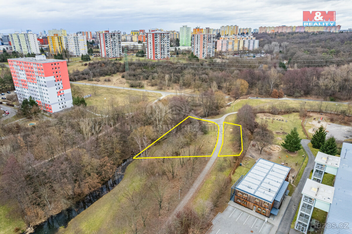 Prodej komerčního pozemku, 2326 m², Praha