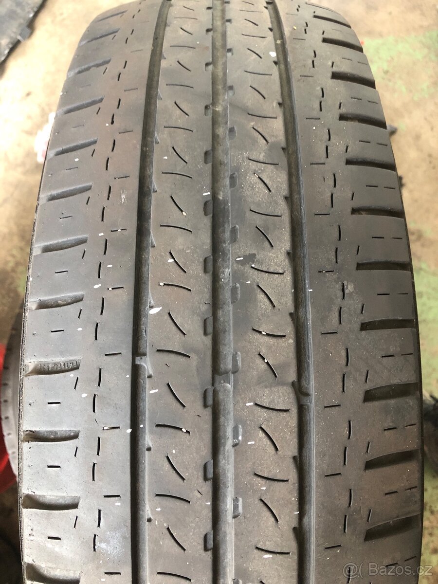Prodam pneu kleber 215/75r16