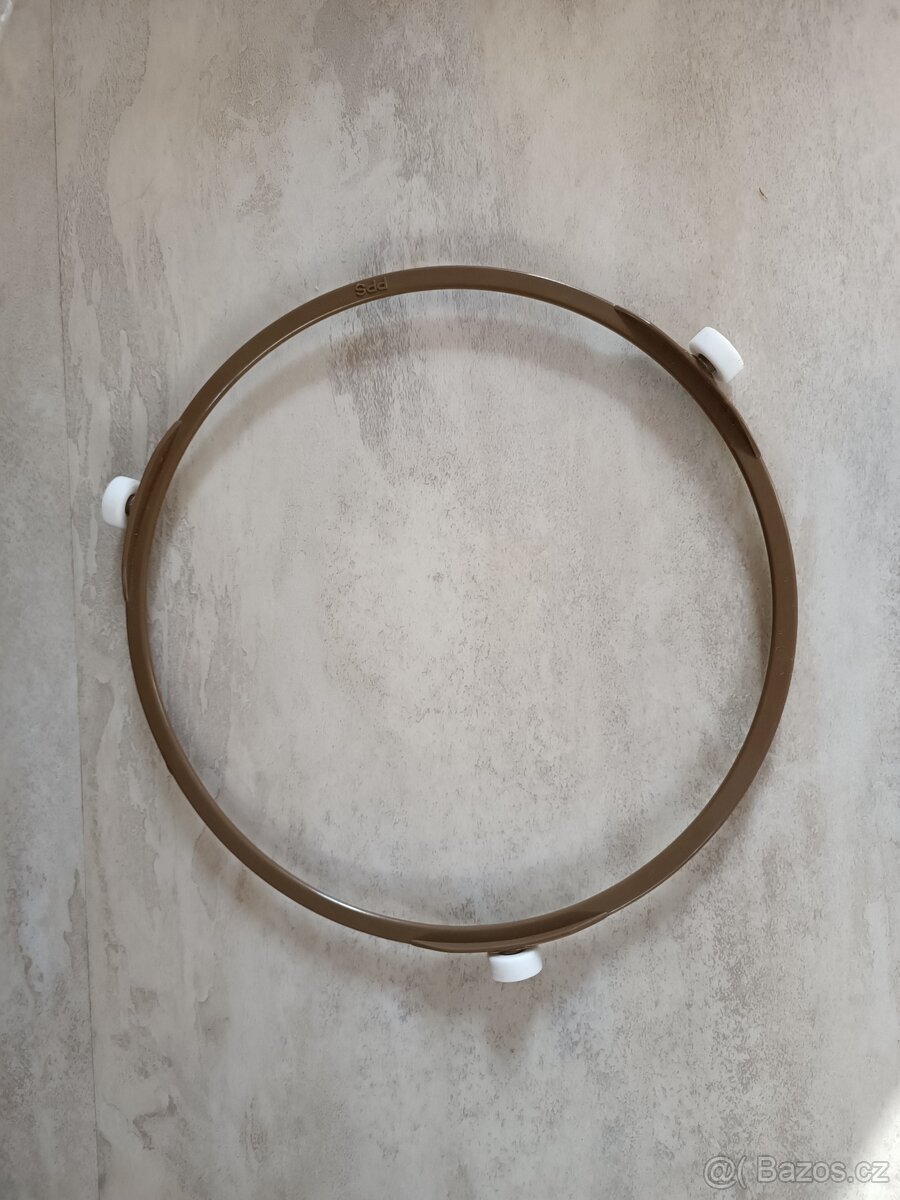 Otočný kroužek pod talíř do mikrovlnky 18 cm