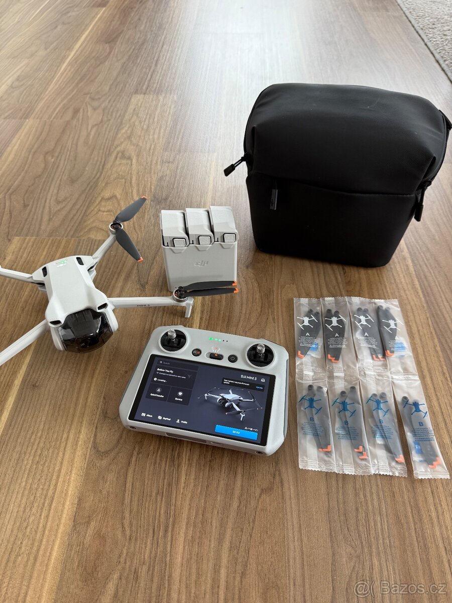 DJI mini 3 Fly More Combo (DJI RC)