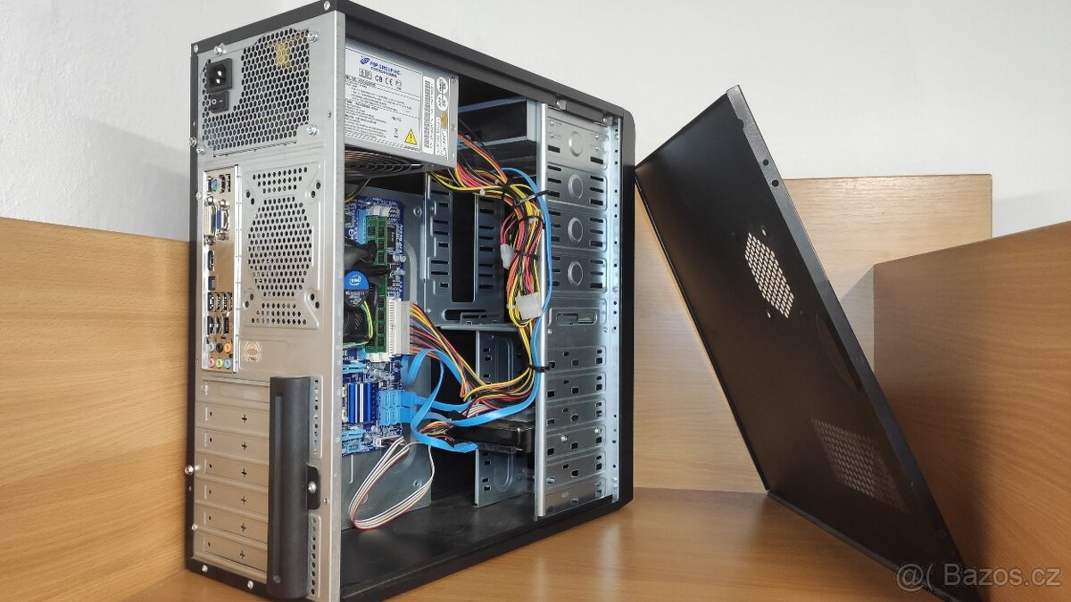 PC Acutake IT 22 i3 4GB / 500 GB / WIN 10