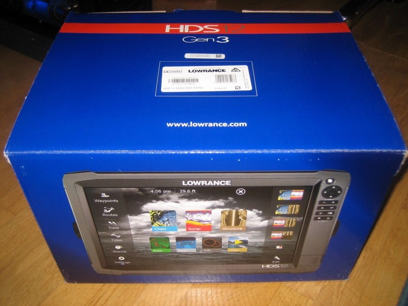 Lowrance HDS 12 GEN 3 Top stav jako nový kompletní