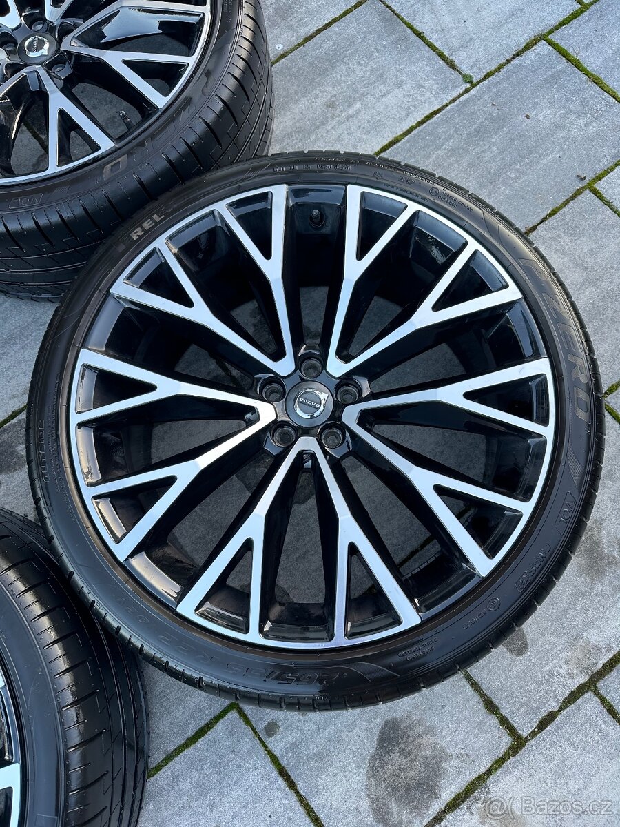 Originální kompletní kola Volvo R22