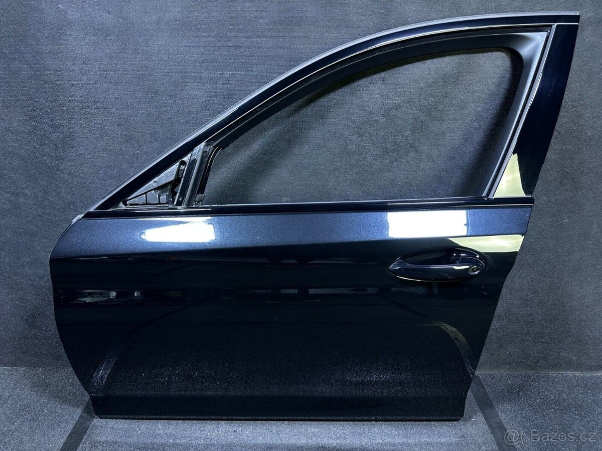 BMW G30 kompletni dvere 475 black-sapphire metallic