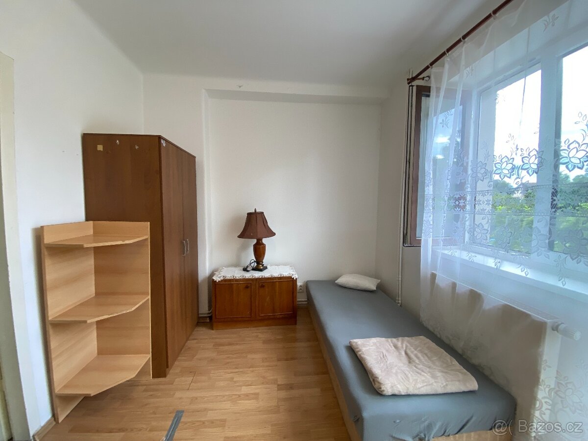 Pronájem pokoje s terasou, Brandýs nad Labem