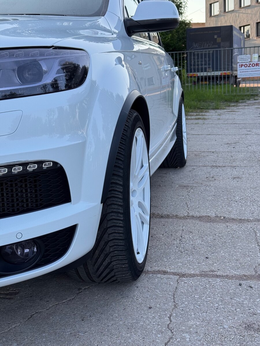 Audi Q7,3.0 TDI,176 KW