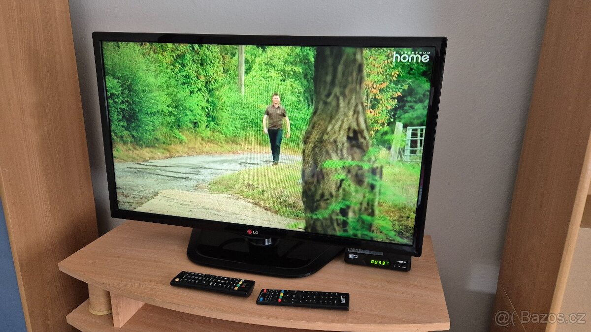 Televize LG 32LN540B plus set top box úhlopříčka 80cm