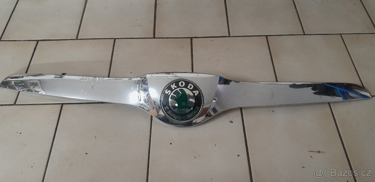 Lišta masky Yeti 5L0853633