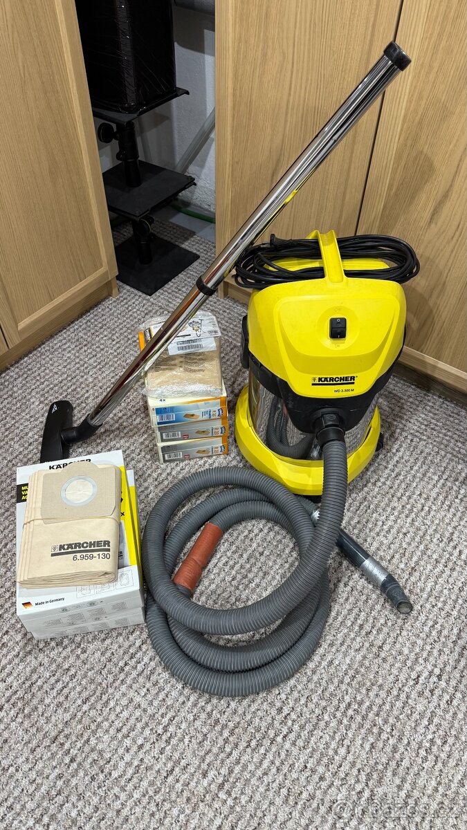 Hrncový vysavač Karcher WD 3.300 M + sáčky, dlouhý kabel