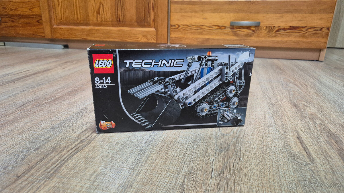 LEGO Technic 42032 – Kolový nakladač (kompletní, s návodem a