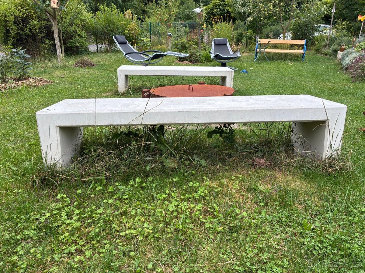 Betonová lavice
