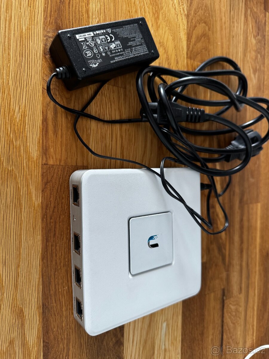 Ubiquiti UniFi Security Gateway