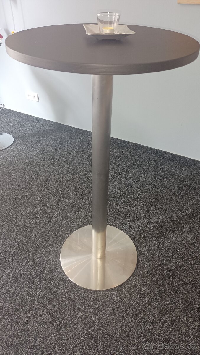 Prodám barový stůl