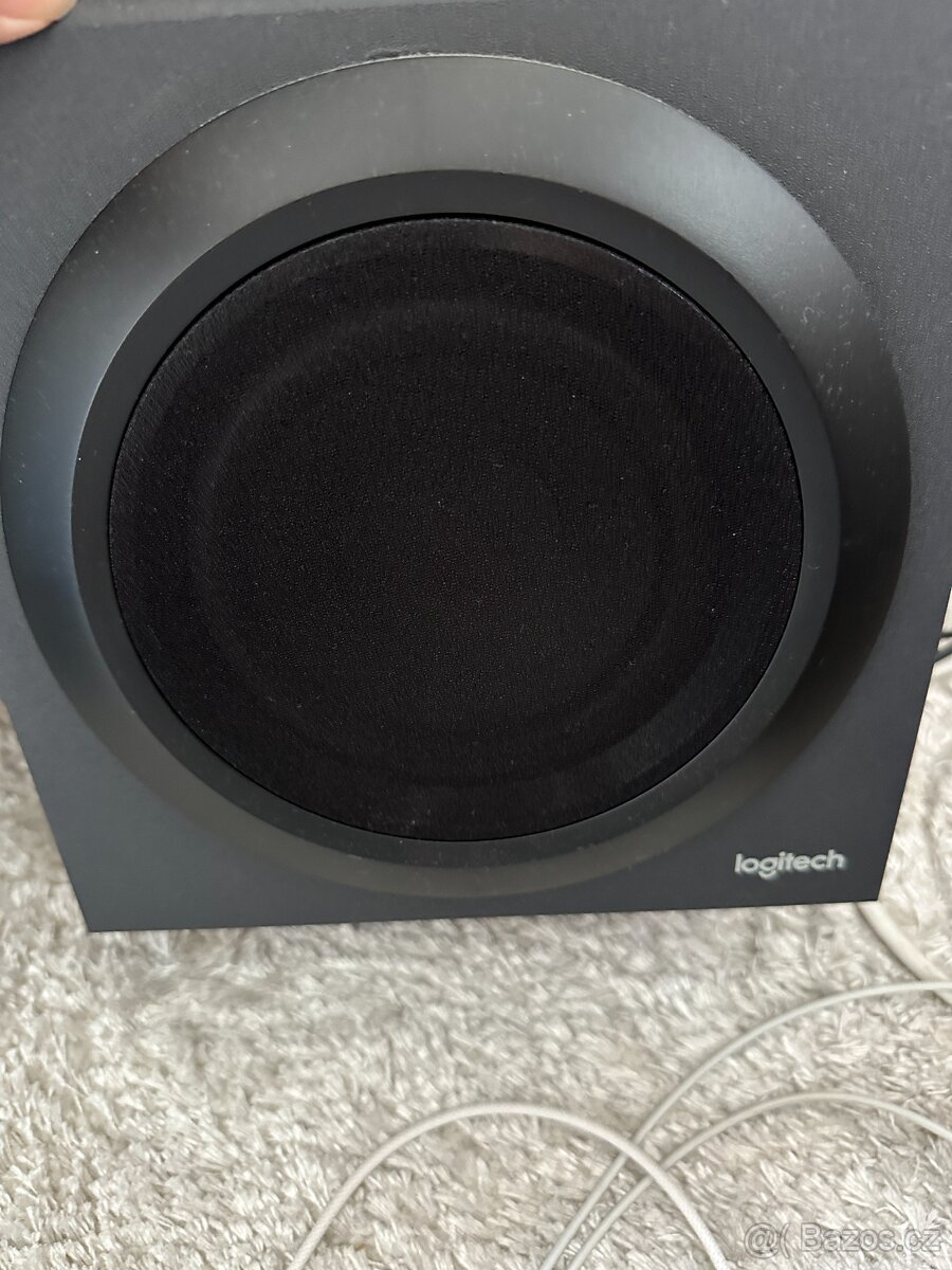 Logitech 2x repro a 1x Subwoofer, ovládání hlasitosti