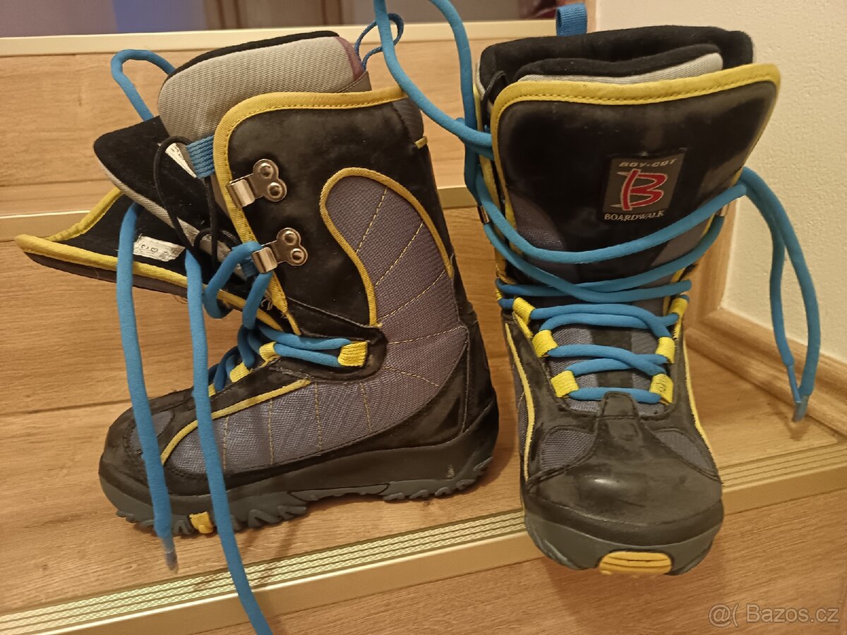 Boty na snowboard vel.36 stélka22cm
