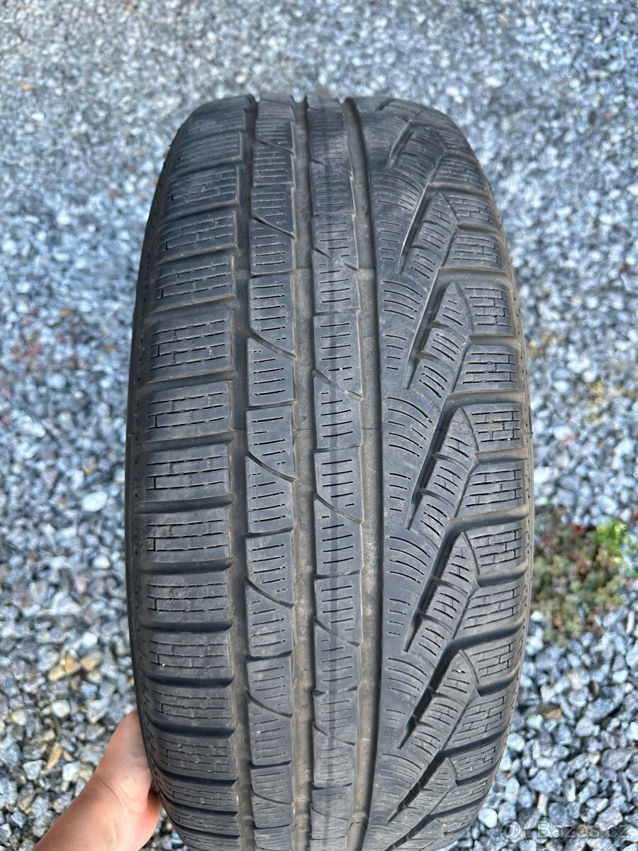 Pirelli Sottozero zimni gumy 4x
