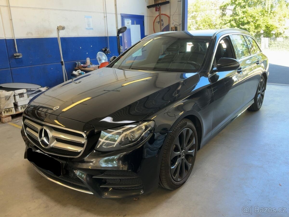 Perodám Mercedes-Benz E350d AMG Line DPH