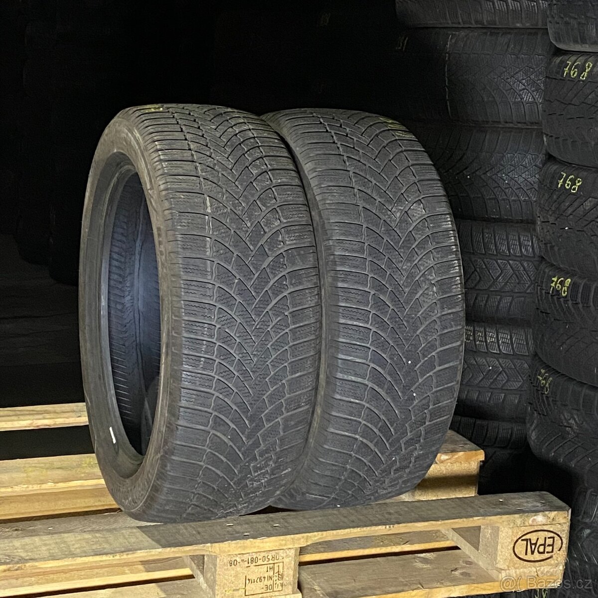 Zimní pneu 235/50 R19 103V Bridgestone 5mm