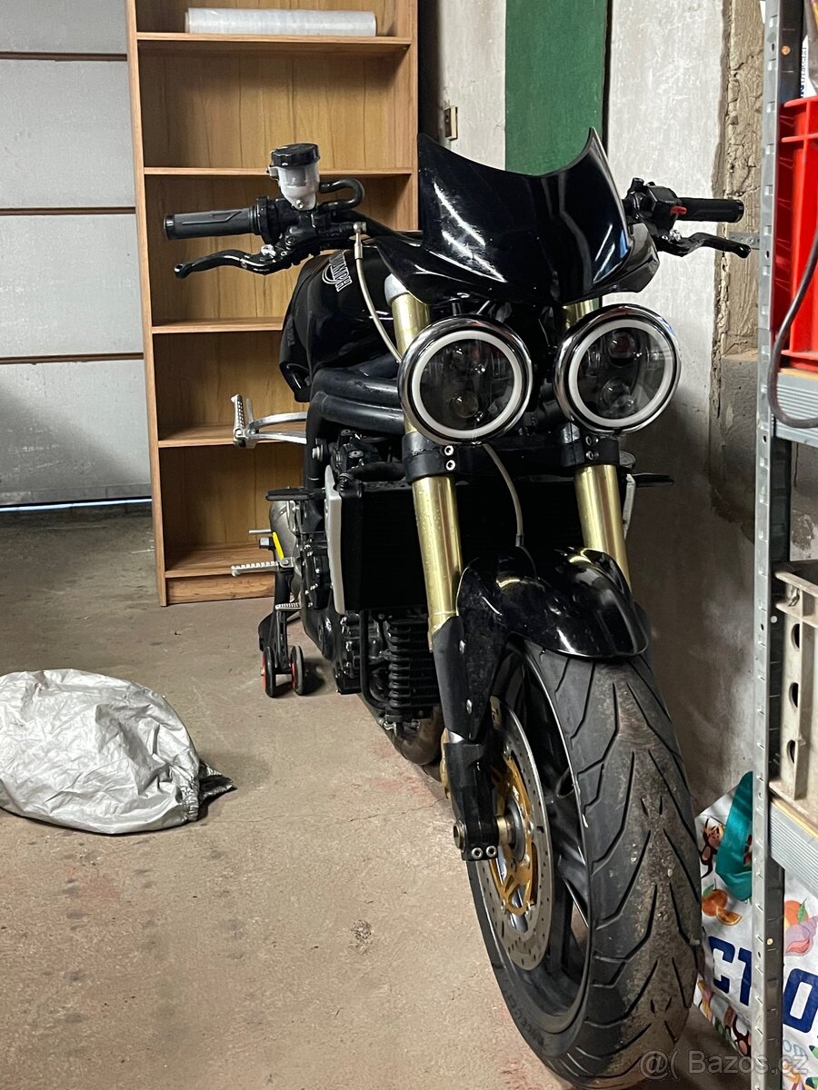 TRIUMPH SPEED TRIPLE 1050
