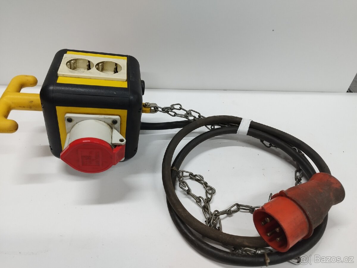 Prodlužovací kabel 380