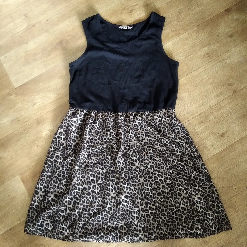 Šaty zn. Terranova, vel. M.