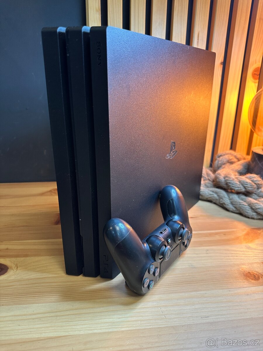 Sony PS4 PRO, 1 TB + 1x ovladač