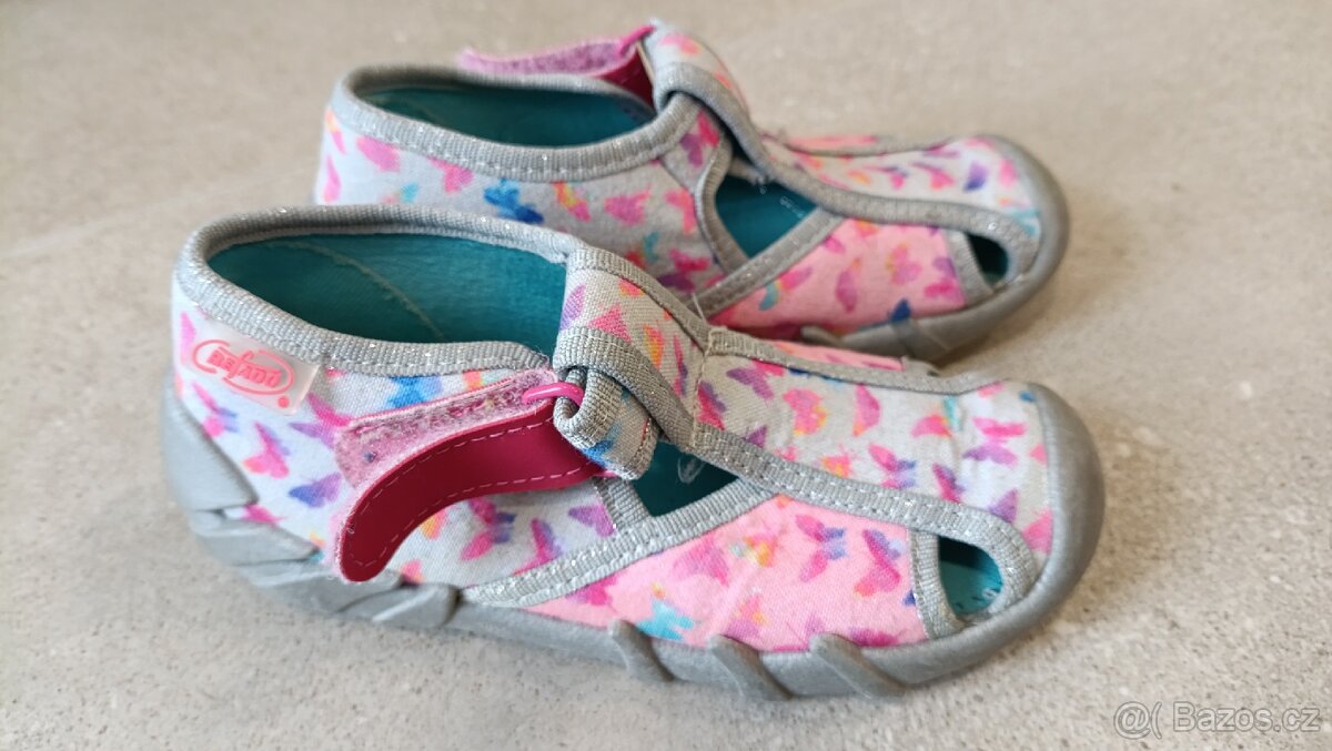 Dívčí papučky vel. 26