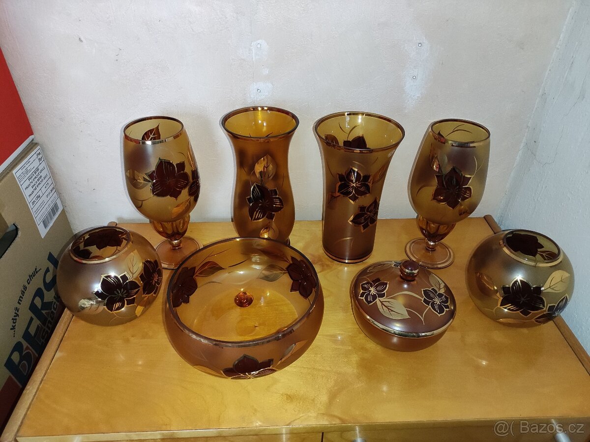 SET vázy + číše + dózy + mísy