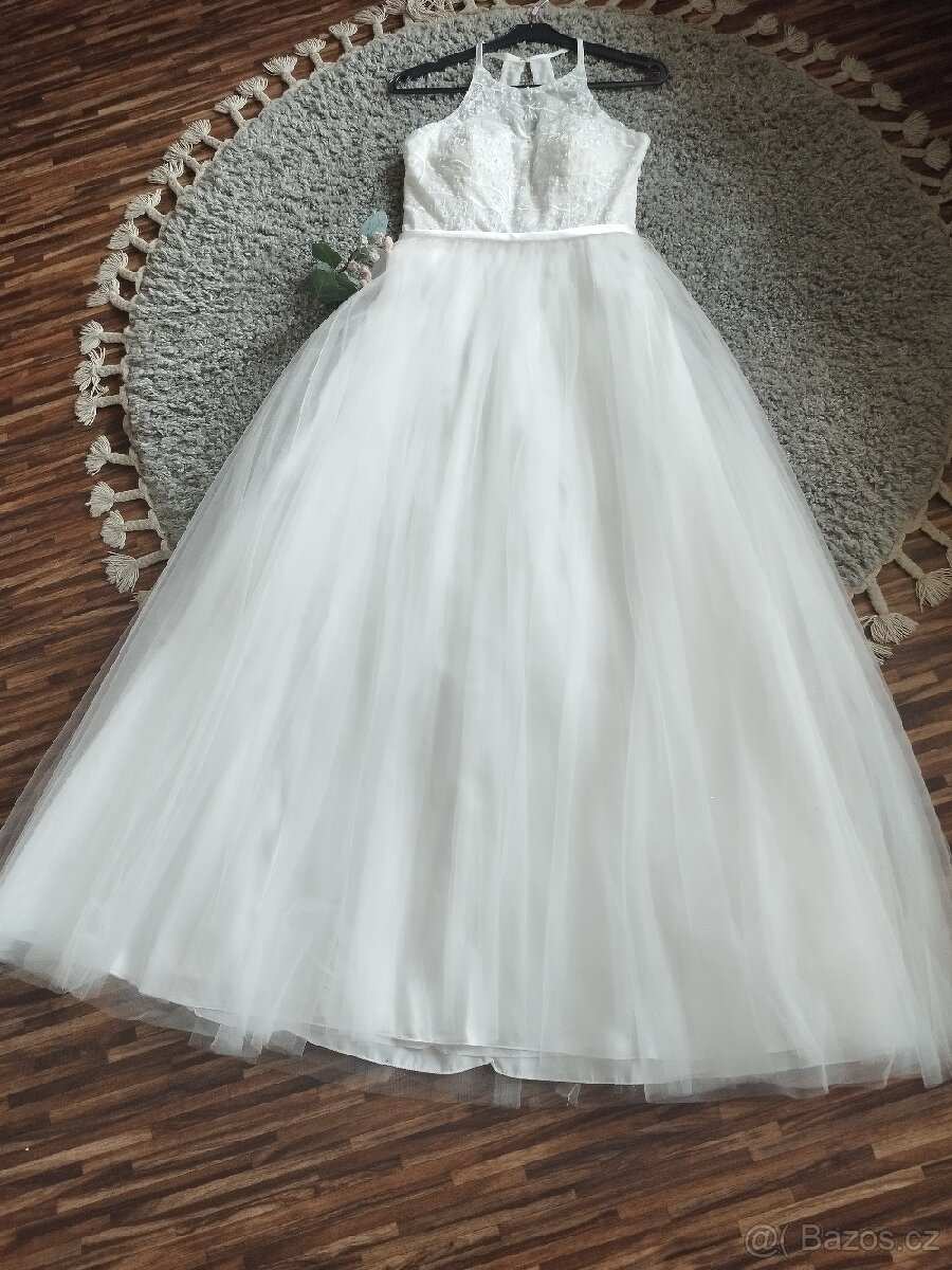 Nádherné, svatební šaty v romantickém střihu velikost L/XL