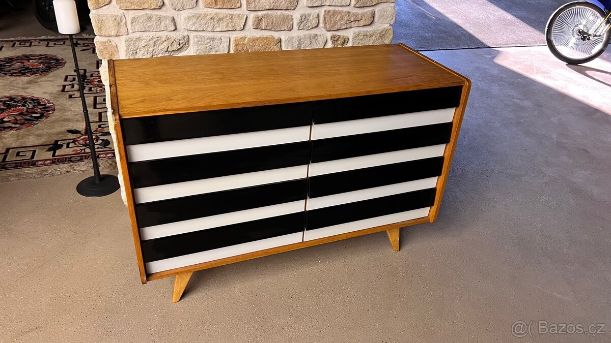 Komoda Brusel Jiroutek 1966