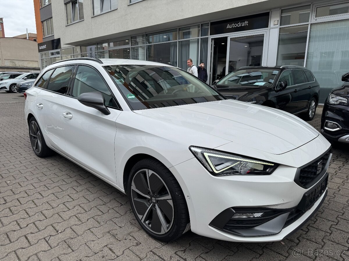 Seat Leon ST 2.0 TDI 110kW DSG FR-Line Tažné Navi Keyless