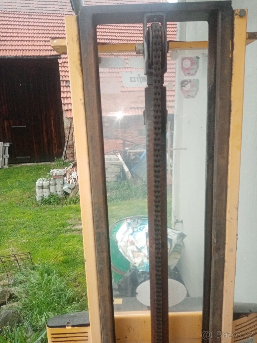 Vysokozdvižný vozík