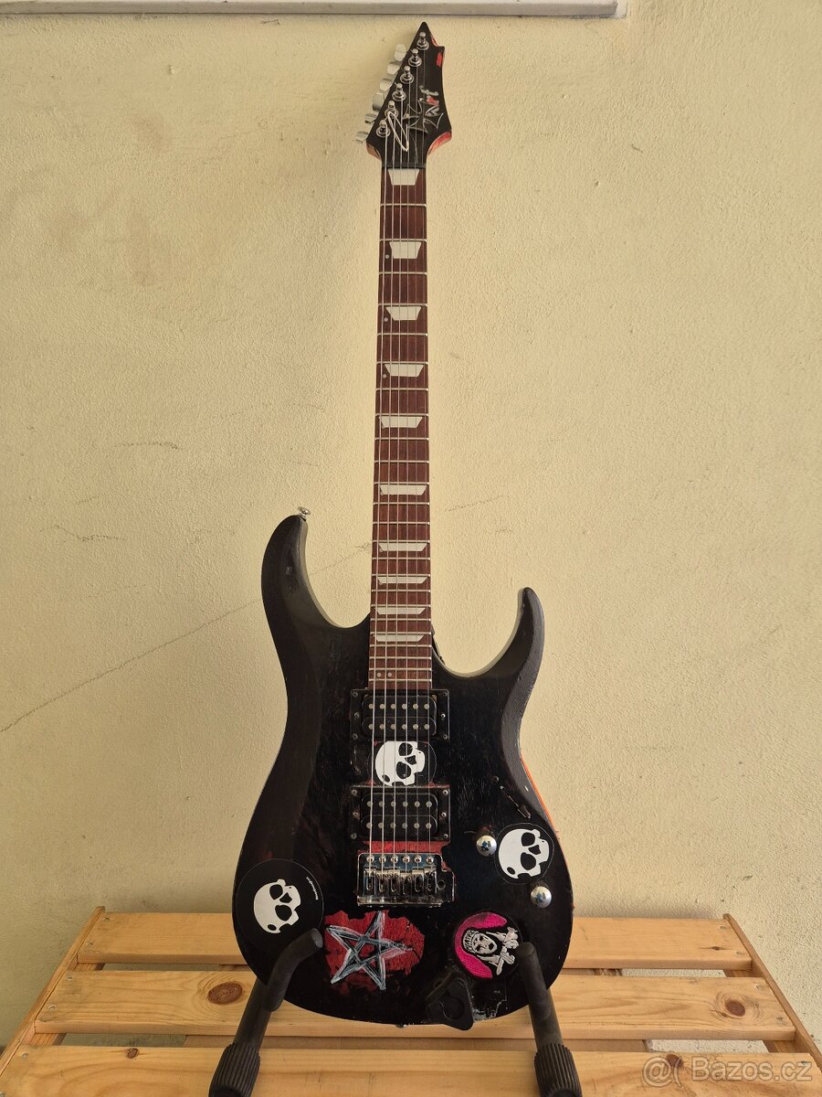 Ektrická hard/heavy (punková) kytara Cort X100