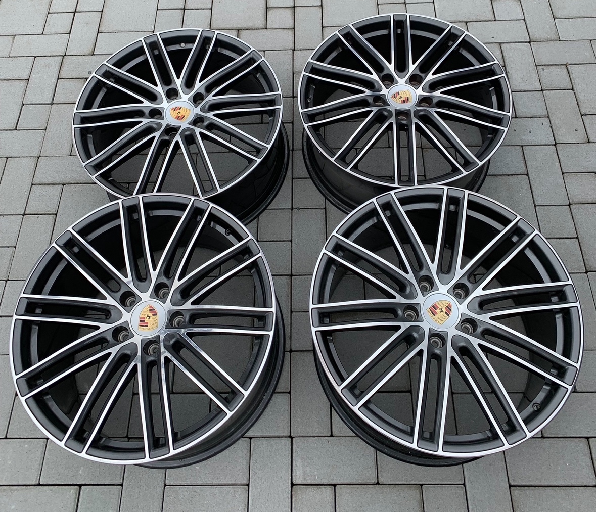 Predám originál kola alu Porsche Panamera Turbo 971 R21